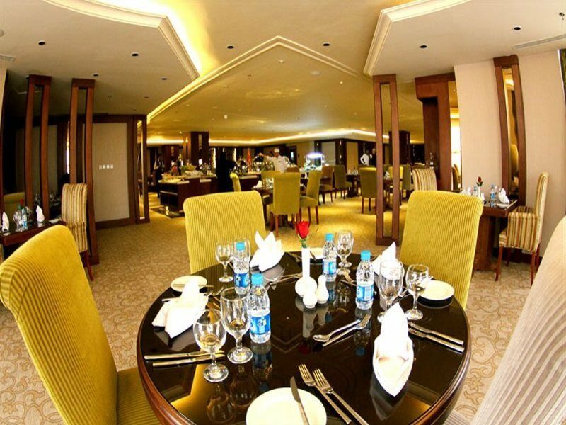 Crowne Plaza Riyadh Al Waha By Ihg מראה חיצוני תמונה